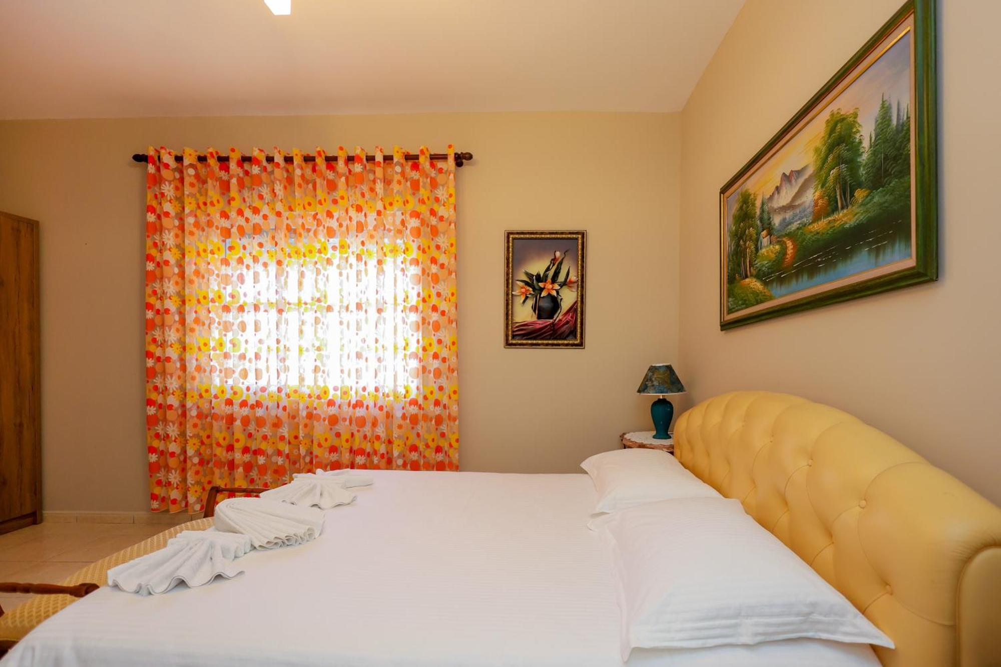 Apartaments Mimani 2 بيرات الغرفة الصورة