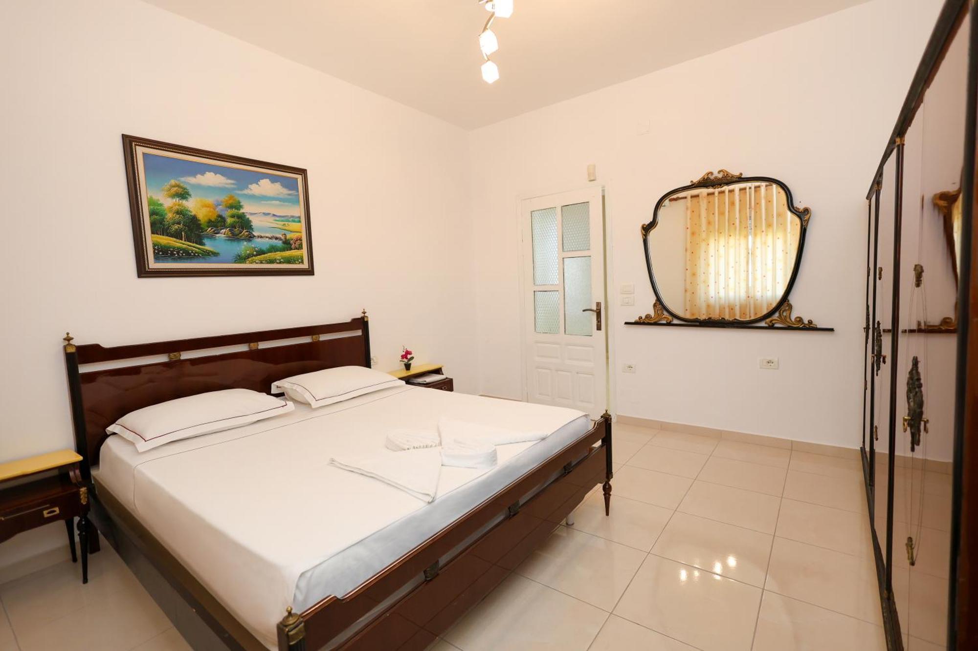 Apartaments Mimani 2 بيرات الغرفة الصورة