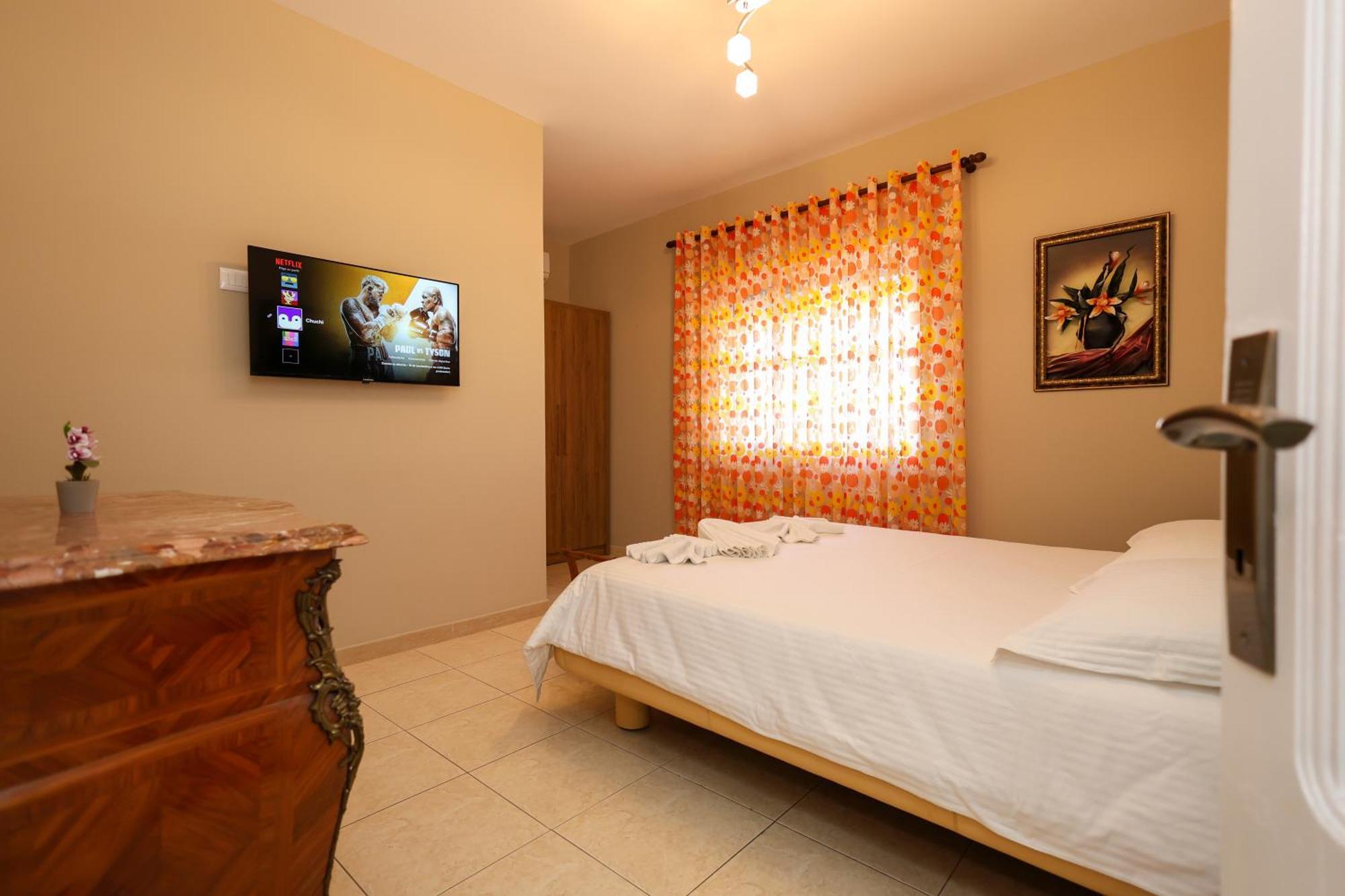 Apartaments Mimani 2 بيرات الغرفة الصورة